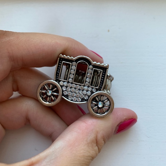 Vintage chunky silver stagecoach ring - Picture 6 of 7
